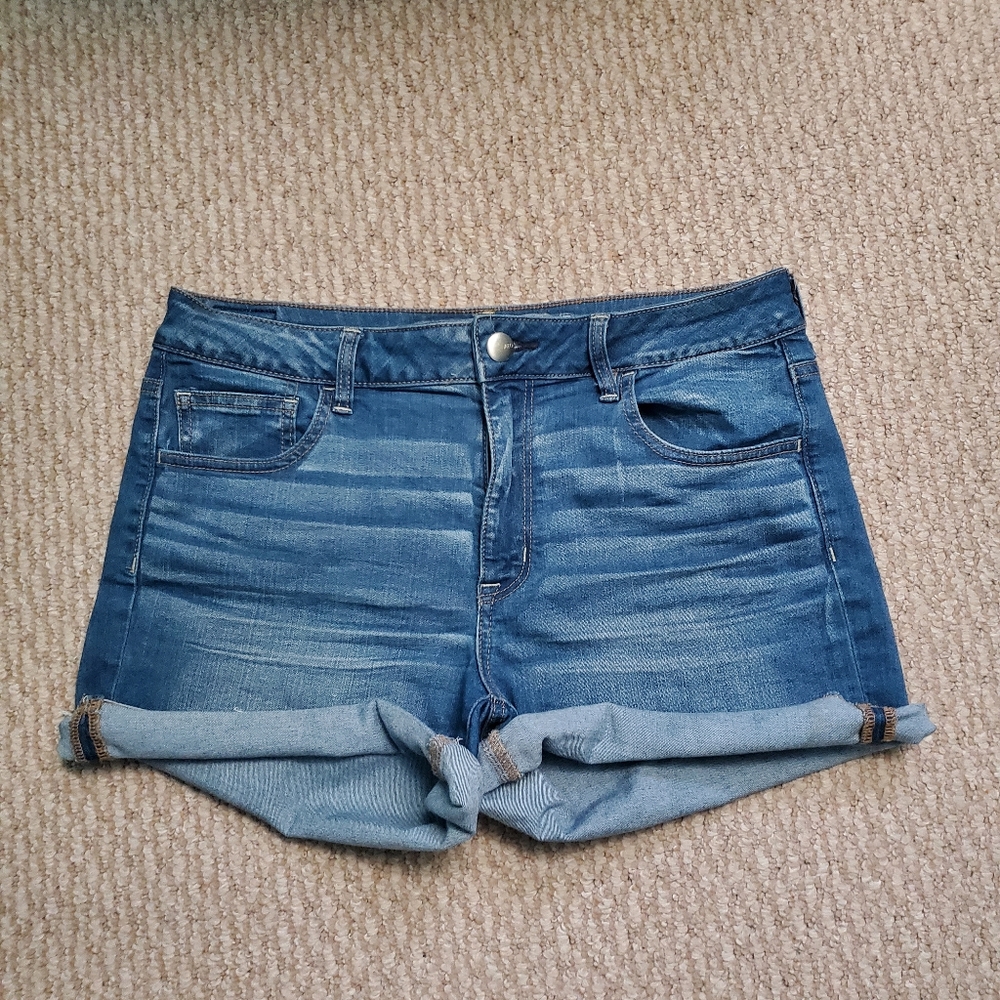 American Eagle super stretch hi-rise shortie